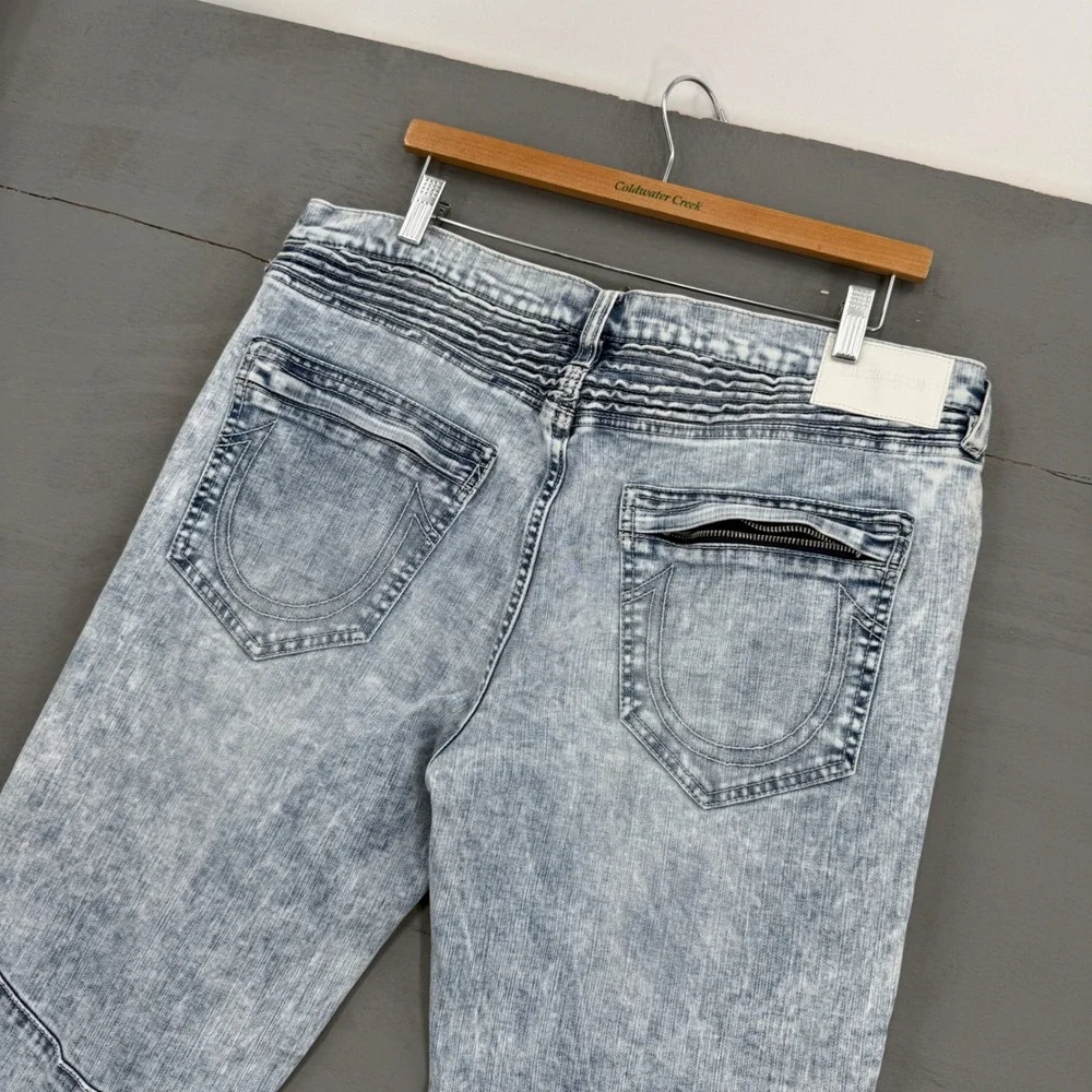 True Religion Rocco Relaxed Skinny Jeans Light Wash Moto Distressed 36 x 34